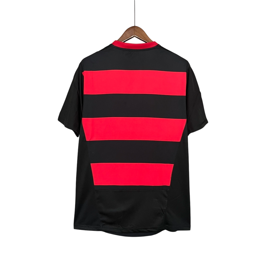 Camisa Retrô Flamengo Home 2005/06 Masculino - Preto e Vermelho